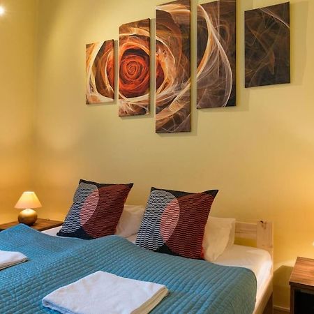 Big Cosy Retro Apt, Free Parking, 15Min Oldtown & Kazimierz - By Homelike Krasków Exterior foto